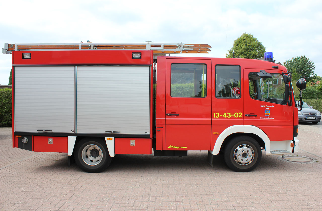 LF 8 L schgruppenfahrzeug Freiwilligen Feuerwehr Neuenburg LF 8 L schgruppenfahrzeug Freiwilligen Feuerwehr Neuenburg